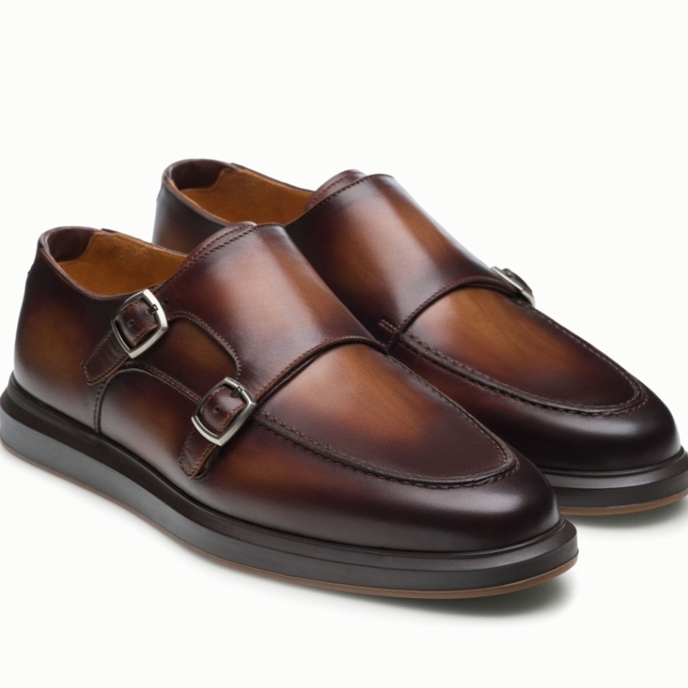 Men’s Magnanni Orion Monk hybrid dress shoe.   Brown. US Size 10. Like new.